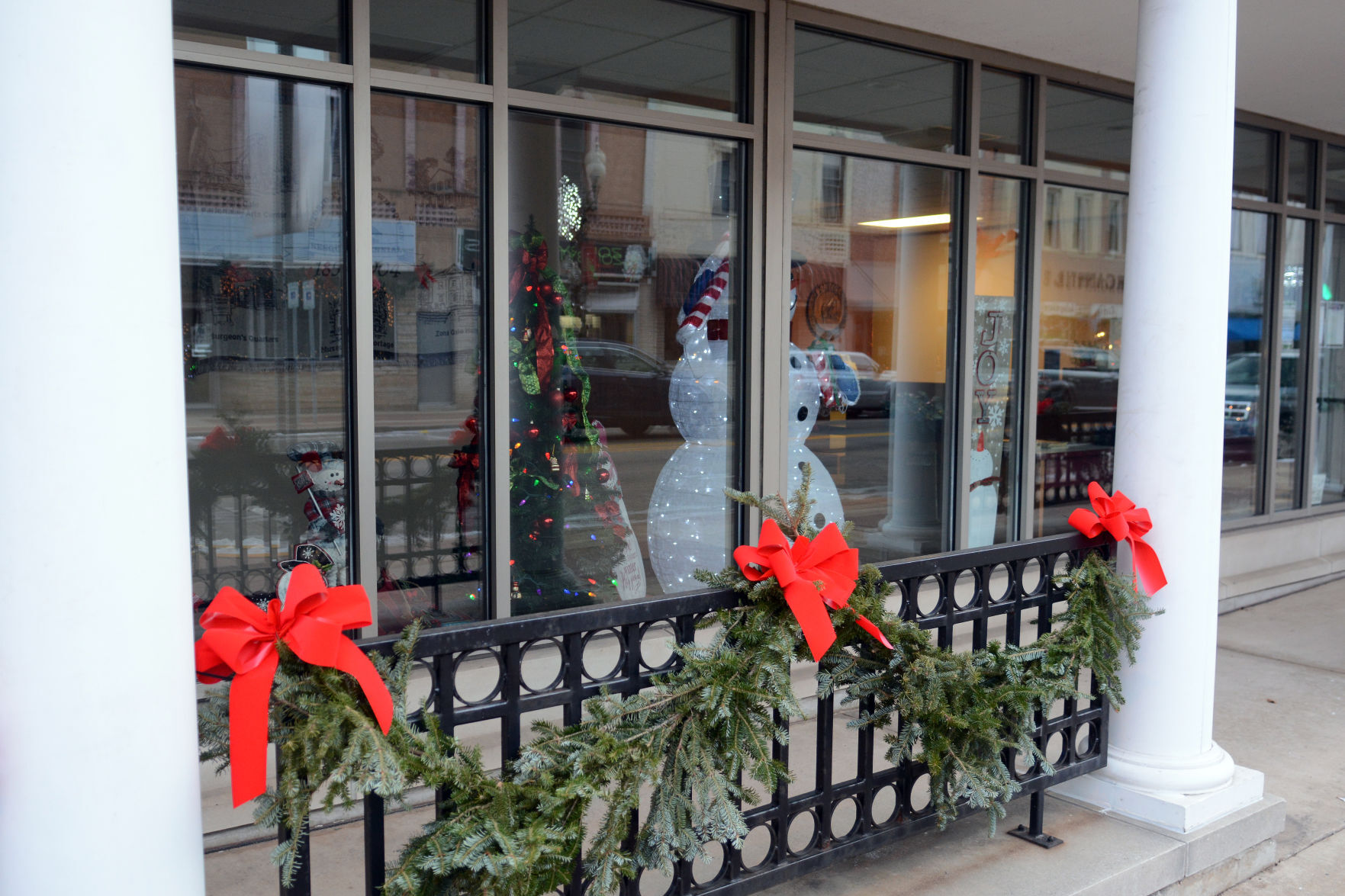 Portage shop windows, Dec. 18, 2020